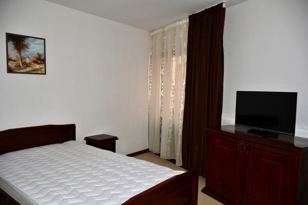 Casa Caprioara Hotell Petroşani Rum bild